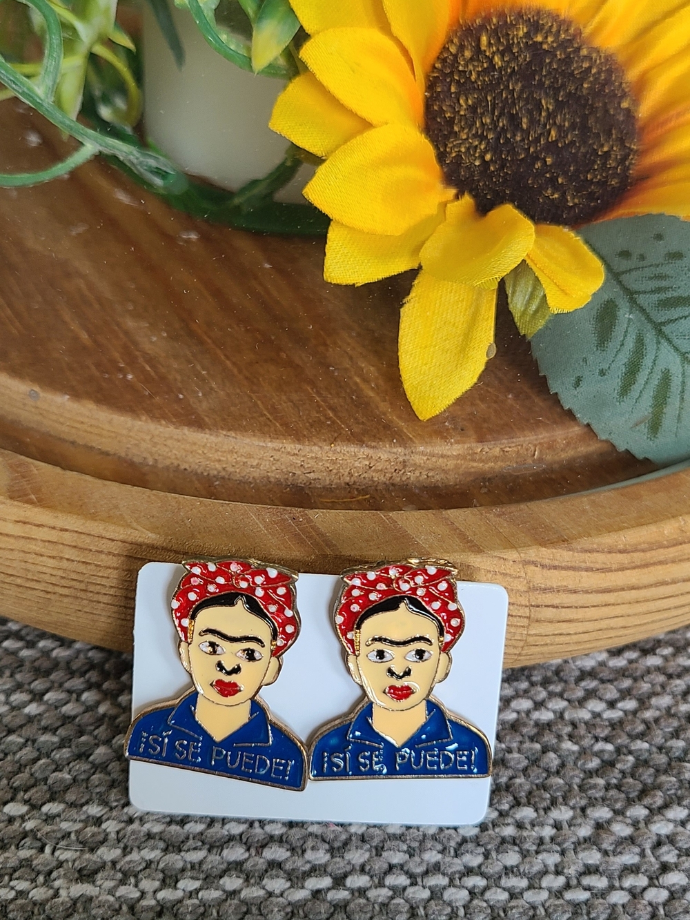 Frida Kahlo '¡Sí Se Puede!' Enamel Earrings- Red Headscarf, Blue Top